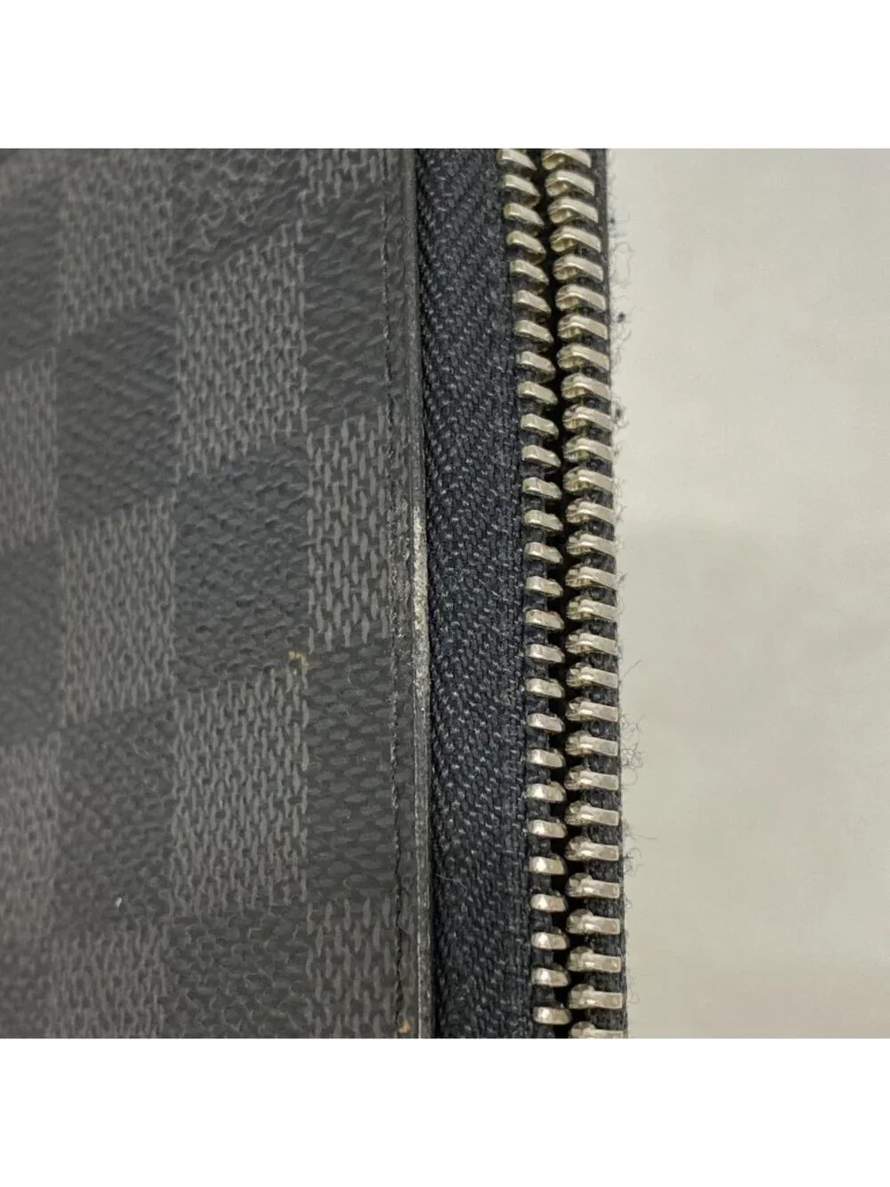 Louis Vuitton Wallet Damier Graphite Zippy Vertical Black